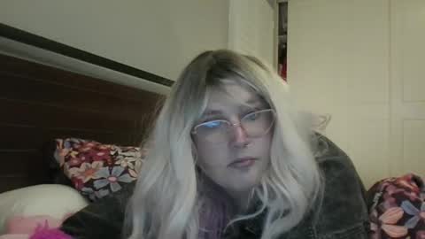 BjBambi online show from 10.31.25