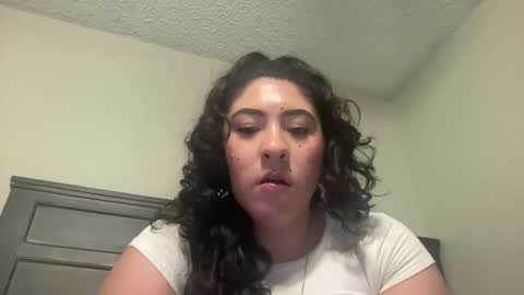 Snapshot of baybeegerrl chatting on 01.26.25 baybeegerrl online show from 01.26.25