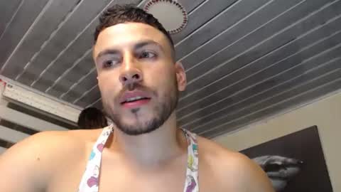 Snapshot of bayron_fiit chatting on 06.01.26 Bayron Rodriguez online show from 06.01.26