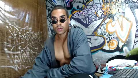 Snapshot of bbc_monster1 chatting on 03.01.25 Justin online show from 03.01.25