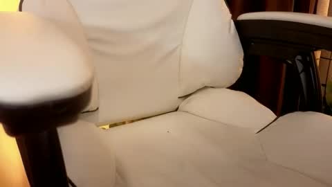 Snapshot of bbgabriellaxx chatting on 12.22.25 Gabriella online show from 12.22.25