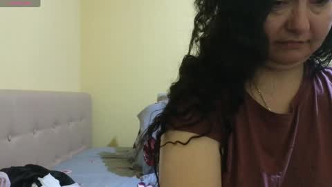 Snapshot of bbw_milf_4u chatting on 02.06.25 Emma online show from 02.06.25