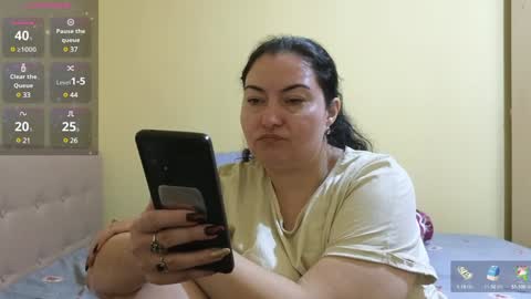 Snapshot of bbw_milf_4u chatting on 02.07.25 Emma online show from 02.07.25