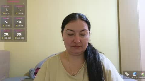 Snapshot of bbw_milf_4u chatting on 02.10.25 Emma online show from 02.10.25