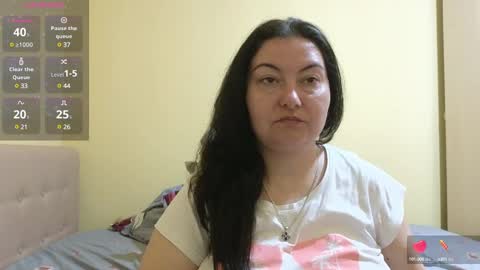 Snapshot of bbw_milf_4u chatting on 02.28.25 Emma online show from 02.28.25