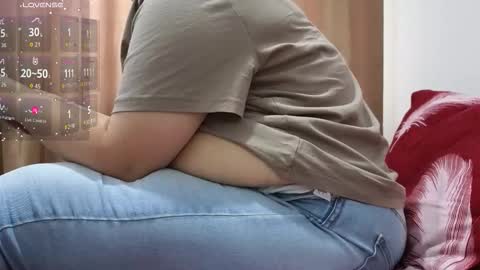 Snapshot of bbw_milf_4u chatting on 09.10.25 Emma online show from 09.10.25