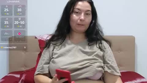 Snapshot of bbw_milf_4u chatting on 09.16.25 Emma online show from 09.16.25