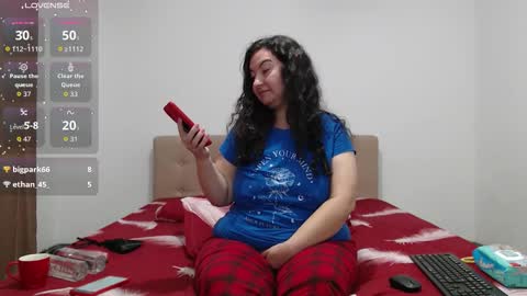 Snapshot of bbw_milf_4u chatting on 10.02.25 Emma online show from 10.02.25