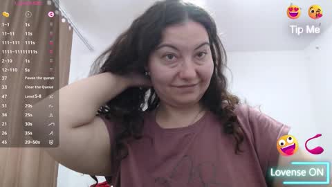 Snapshot of bbw_milf_4u chatting on 12.16.25 Emma online show from 12.16.25