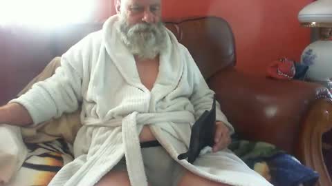 Snapshot of bbwlvr16 chatting on 11.20.25 bbwlvr16 online show from 11.20.25