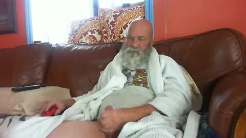 Snapshot of bbwlvr16 chatting on 12.01.25 bbwlvr16 online show from 12.01.25