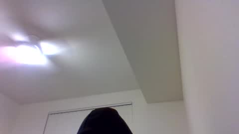 Snapshot of bbybreezy chatting on 10.10.25 bbybreezy online show from 10.10.25