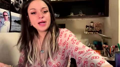 Snapshot of bbyslugggg chatting on 01.31.25 bbyslugggg online show from 01.31.25