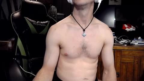 bchillin28 online show from 02.19.26