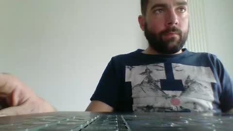 Snapshot of bdemwi2588 chatting on 02.16.25 bdemwi2588 online show from 02.16.25