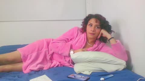 Snapshot of be_sinners chatting on 01.10.25 Sara Juan online show from 01.10.25