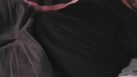 bear_man_oi online show from 12.15.24