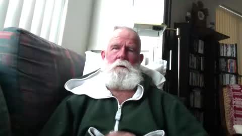 Snapshot of beardbushy chatting on 03.09.26 beardbushy online show from 03.09.26