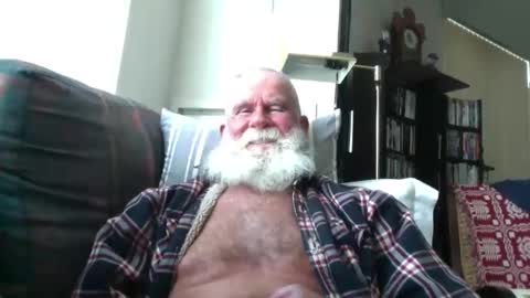 Snapshot of beardbushy chatting on 05.10.26 beardbushy online show from 05.10.26