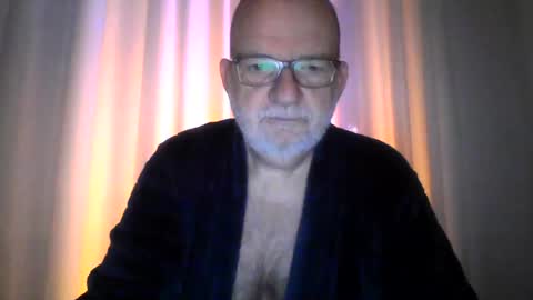 Snapshot of beardman916444 chatting on 12.25.24 Beardman online show from 12.25.24