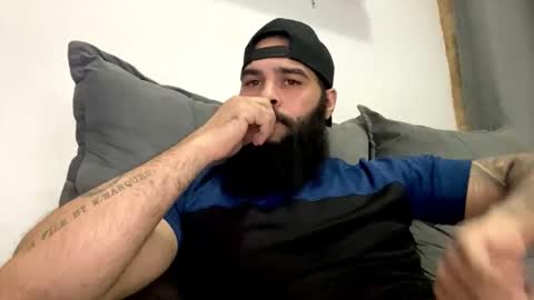 Snapshot of beardmax chatting on 06.04.26 Min online show from 06.04.26