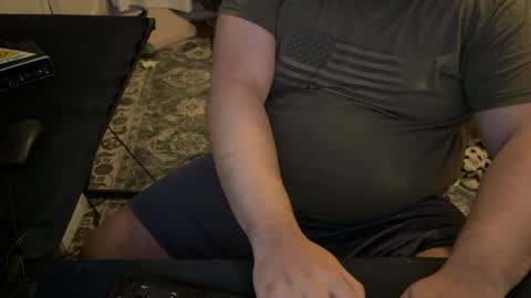 Snapshot of beardudeguy chatting on 03.24.26 beardudeguy online show from 03.24.26