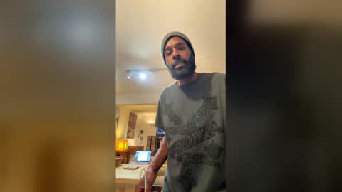 bearmeat4you online show from 12.17.25