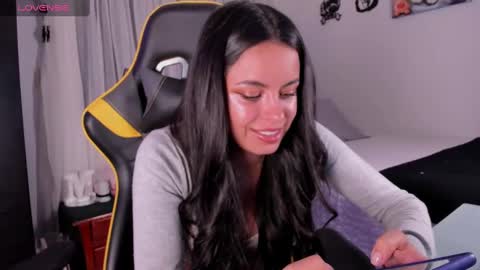 MELANI online show from 02.10.25