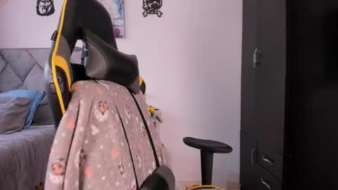 MELANI online show from 09.08.25