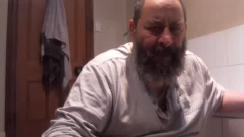 Snapshot of bearsteve75 chatting on 04.12.26 bearsteve75 online show from 04.12.26