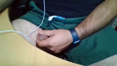 Snapshot of bearyuncut chatting on 09.26.25 bearyuncut online show from 09.26.25