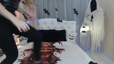 beataangel online show from 10.30.25