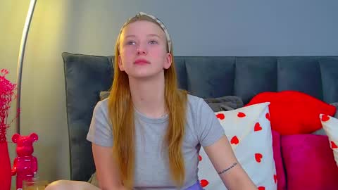 Snapshot of beatricebinoche chatting on 03.11.26 Beatrice online show from 03.11.26