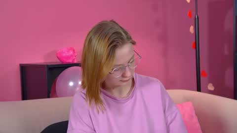 Snapshot of beatricebinoche chatting on 03.20.26 Beatrice online show from 03.20.26