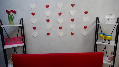 BeatriceFlyy online show from 12.04.24