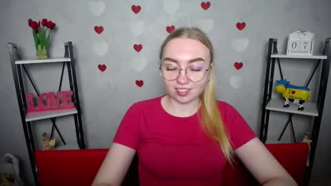 Snapshot of beatriceflyy chatting on 12.07.24 BeatriceFlyy online show from 12.07.24