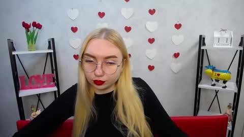 BeatriceFlyy online show from 12.11.24