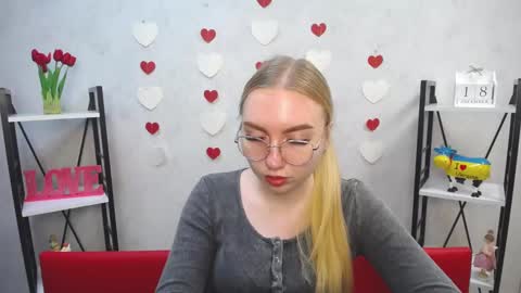 Snapshot of beatriceflyy chatting on 12.18.24 BeatriceFlyy online show from 12.18.24