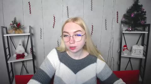 Snapshot of beatriceflyy chatting on 12.25.24 BeatriceFlyy online show from 12.25.24