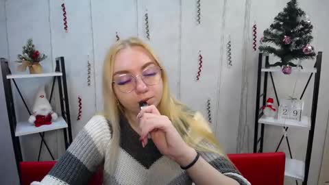 BeatriceFlyy online show from 12.30.24