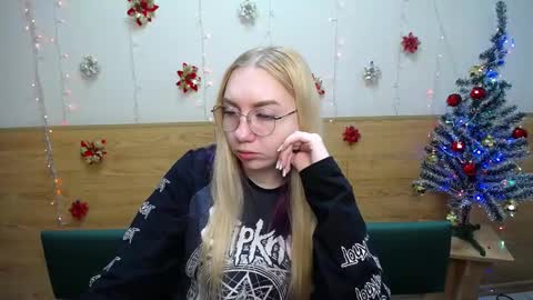 BeatriceFlyy online show from 01.20.25