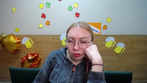 BeatriceFlyy online show from 09.19.25