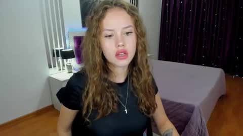 BeatriceWild online show from 09.19.25