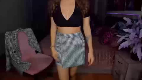 BeatriceWild online show from 09.22.25