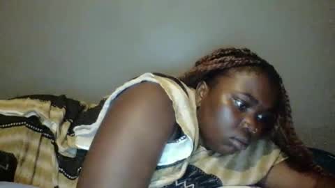 Snapshot of beautie699392 chatting on 03.10.25 Lil stunner online show from 03.10.25