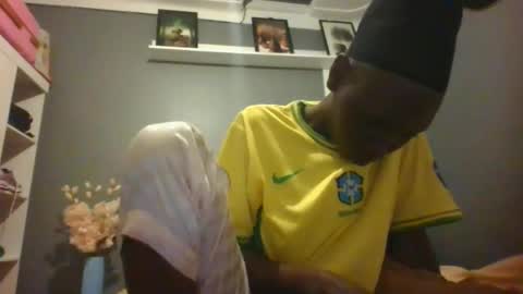 Snapshot of beautie699392 chatting on 12.15.25 Lil stunner online show from 12.15.25