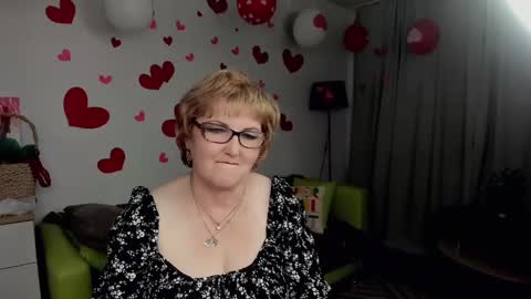 your Lana online show from 02.14.25