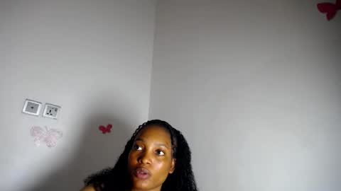 Snapshot of beautiful_moanna chatting on 06.11.26 moanna online show from 06.11.26