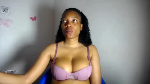 Snapshot of beautiful_moanna chatting on 06.22.26 moanna online show from 06.22.26