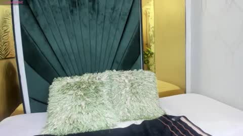 Snapshot of beautifulgirl4u_ chatting on 03.04.26 online show from 03.04.26